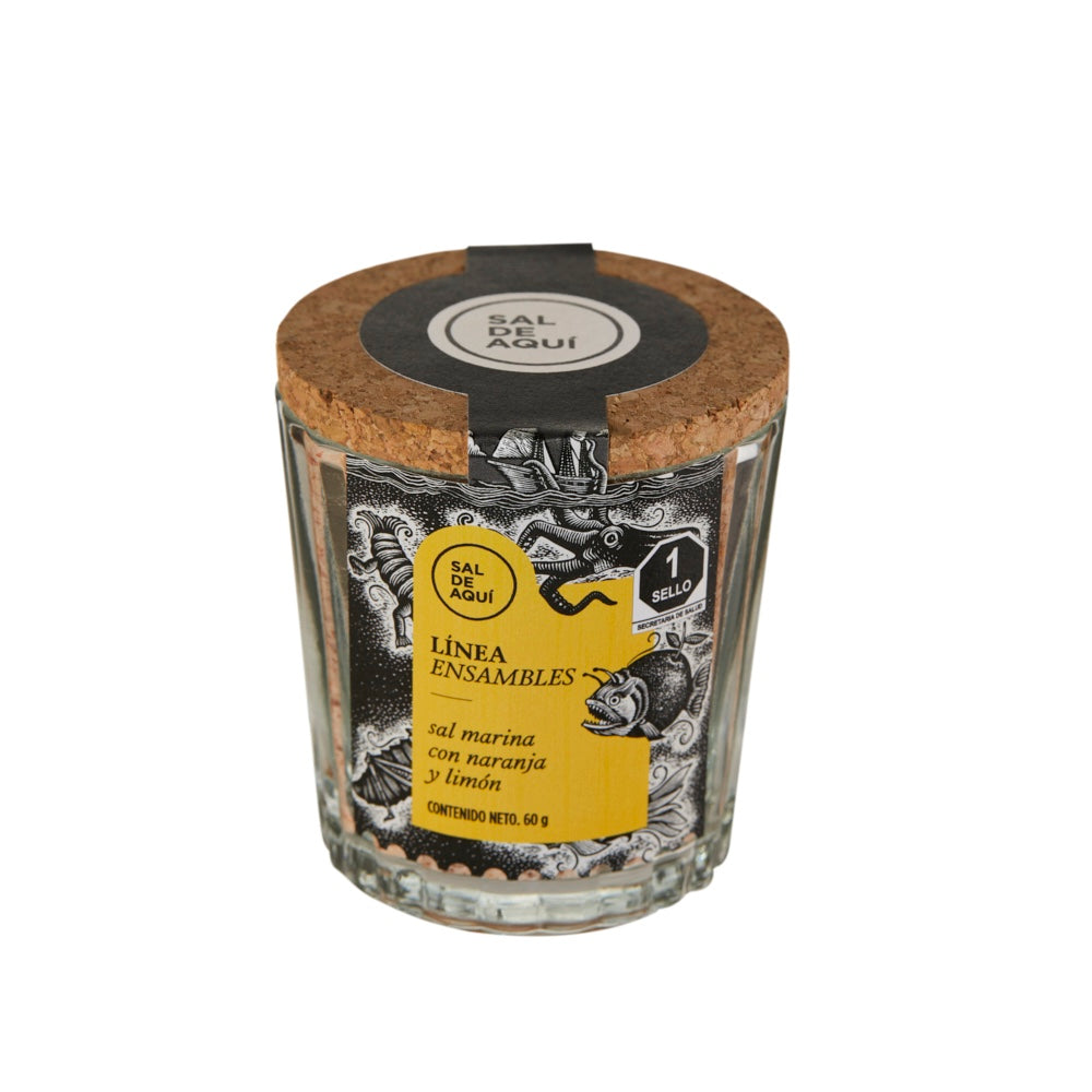 Vista superior envase vidrio con corcho Sal de Aquí sal marina naranja limón 60g – condimento gourmet mexicano línea ensambles