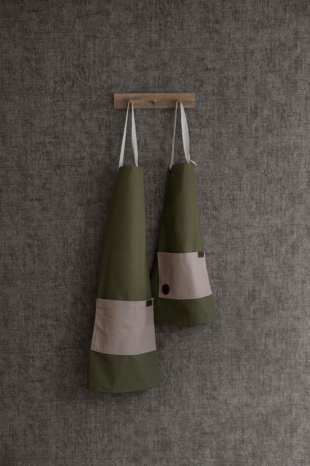 
                  
                    Delantal Verde adulto
                  
                