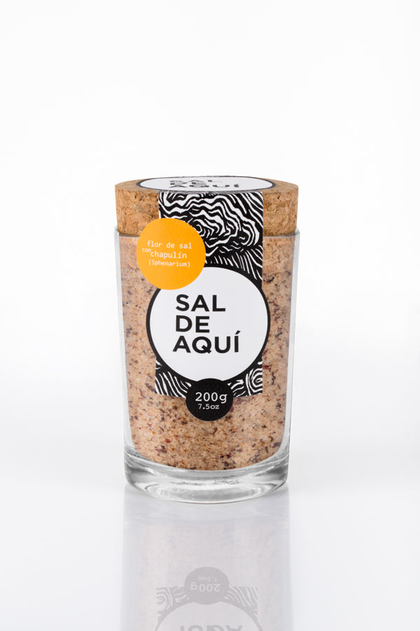 
                  
                    Envase 200g Flor de sal con chapulín Sal de Aquí – sal artesanal mexicana chapulines Oaxaca baja en sodio
                  
                