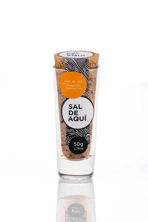 
                  
                    Envase 50g Flor de sal con chapulín Sal de Aquí – sal gourmet mexicana presentación individual sin aditivos
                  
                