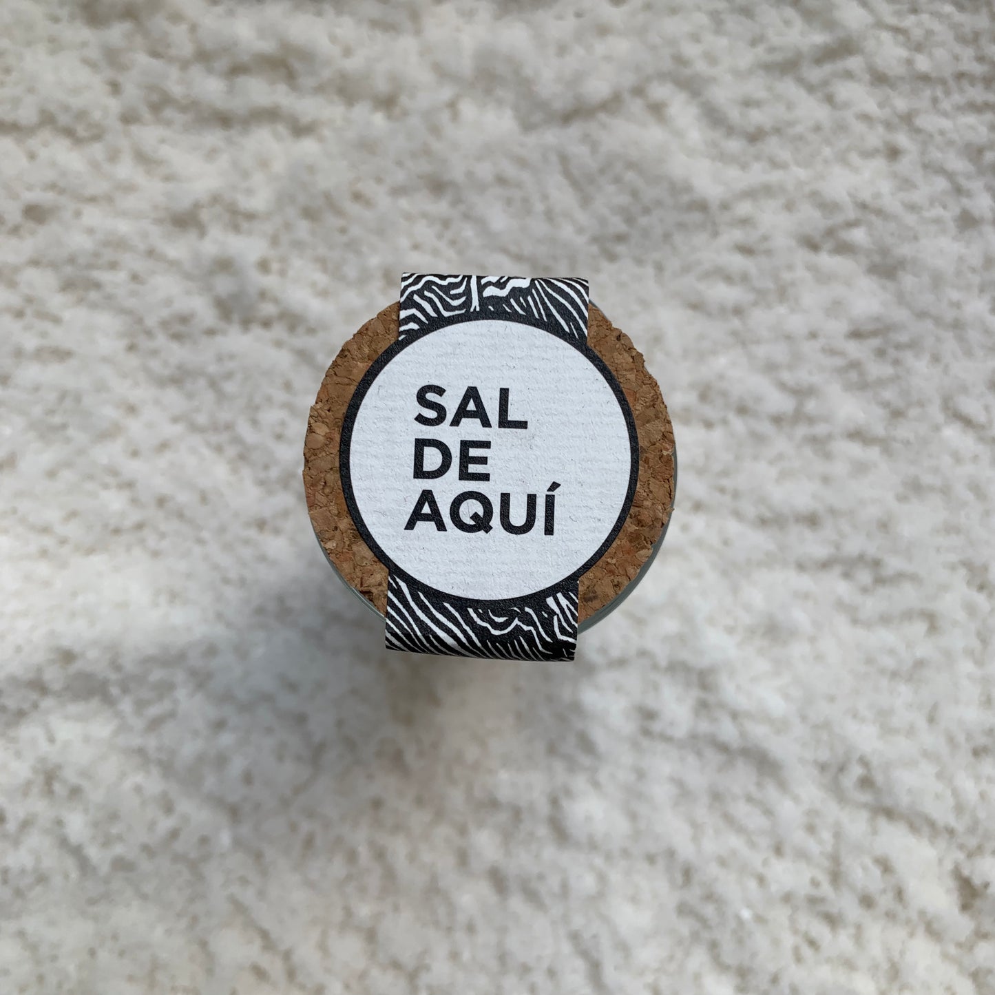 
                  
                    Vista superior Flor de sal natural, Sal de Aquí – flor de sal pura evaporada al sol Cuyutlán Colima
                  
                